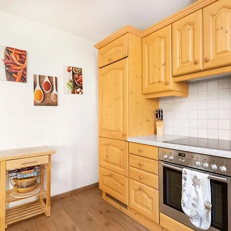 ستروبر شقة *